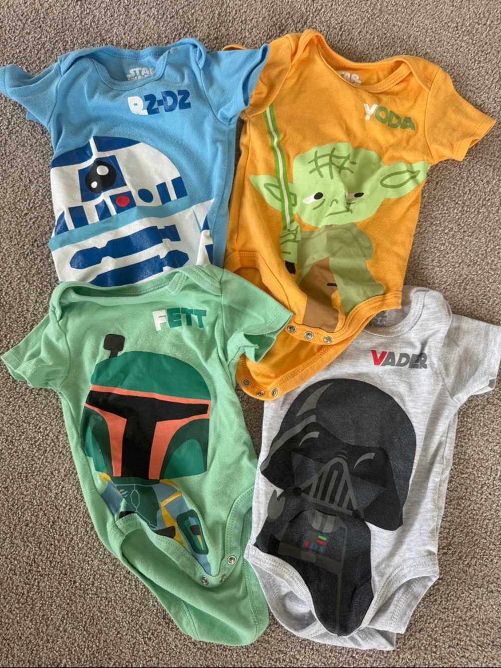 Disney Star Wars set of 4 onesies - 18M but runs small!